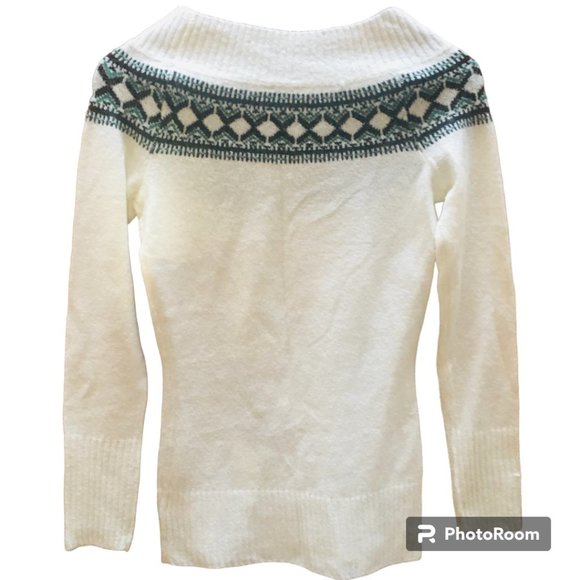 Women's cream colored Sweater - Picture 2 of 4